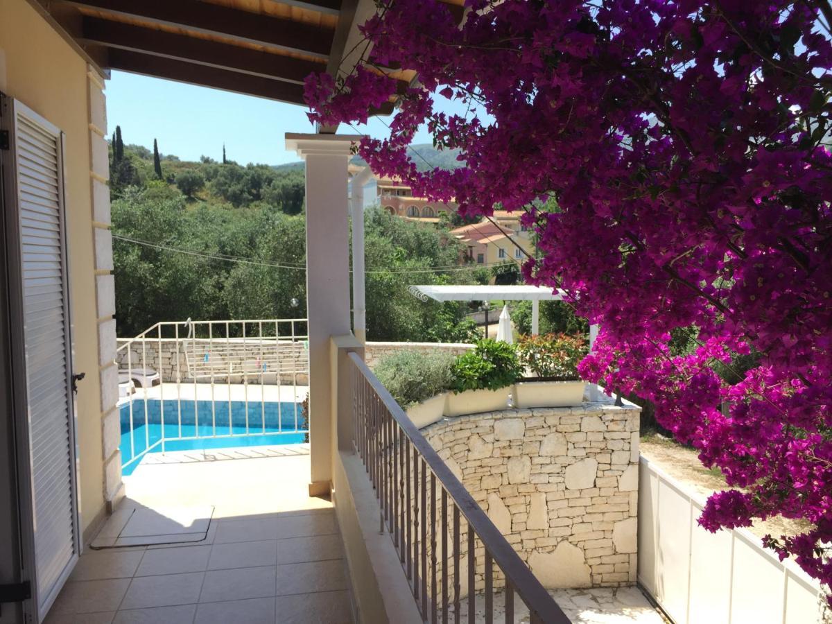 Villa Petrino - Central Flat Location Within Kassiopi. Sleeps 8 外观 照片