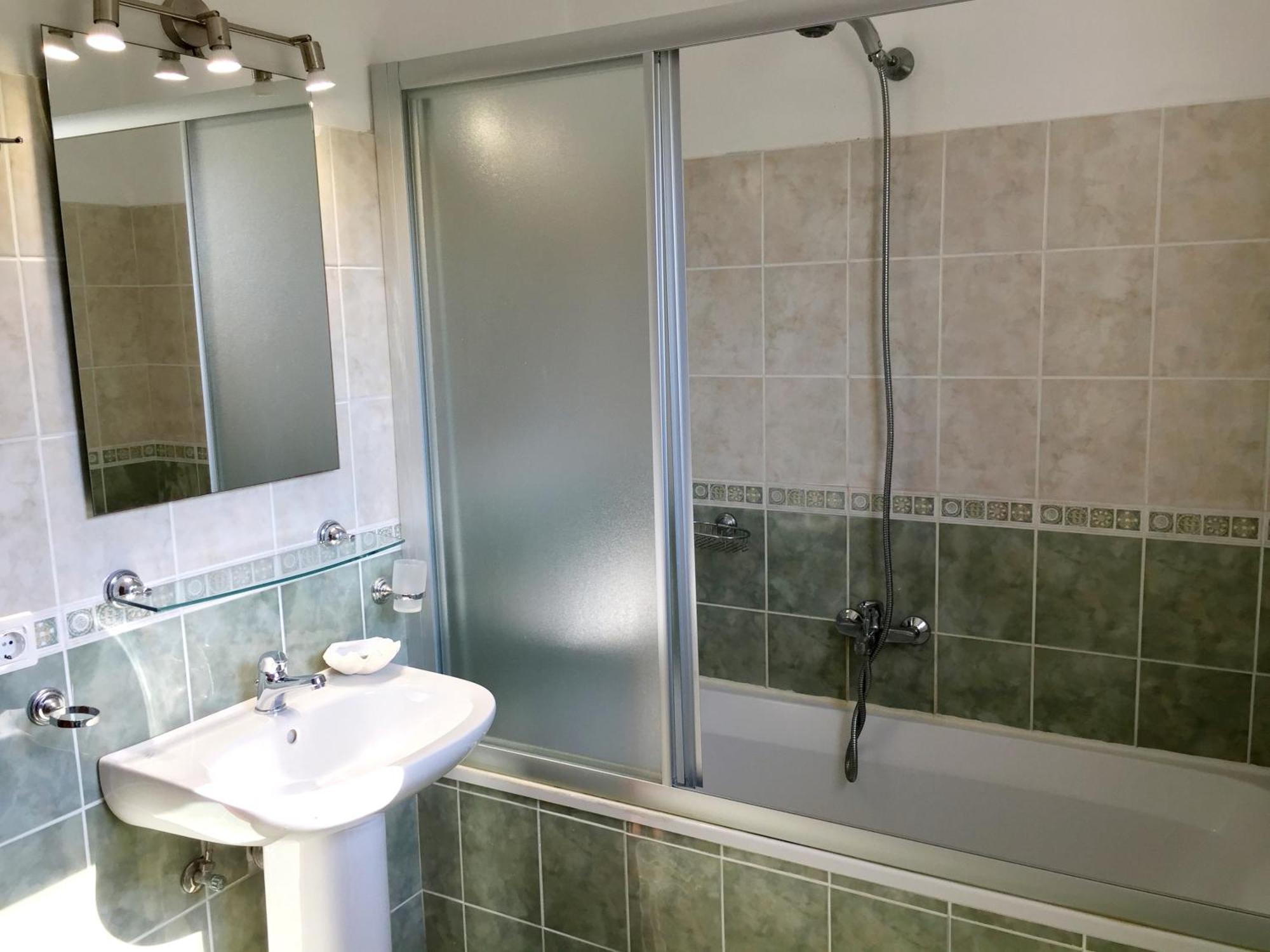 Villa Petrino - Central Flat Location Within Kassiopi. Sleeps 8 外观 照片